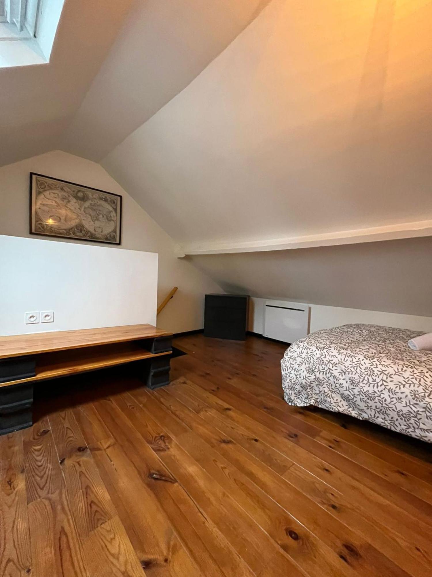 Gite Le Charme Citadin 55 M² Avec Exterieur Valenciennes Ngoại thất bức ảnh
