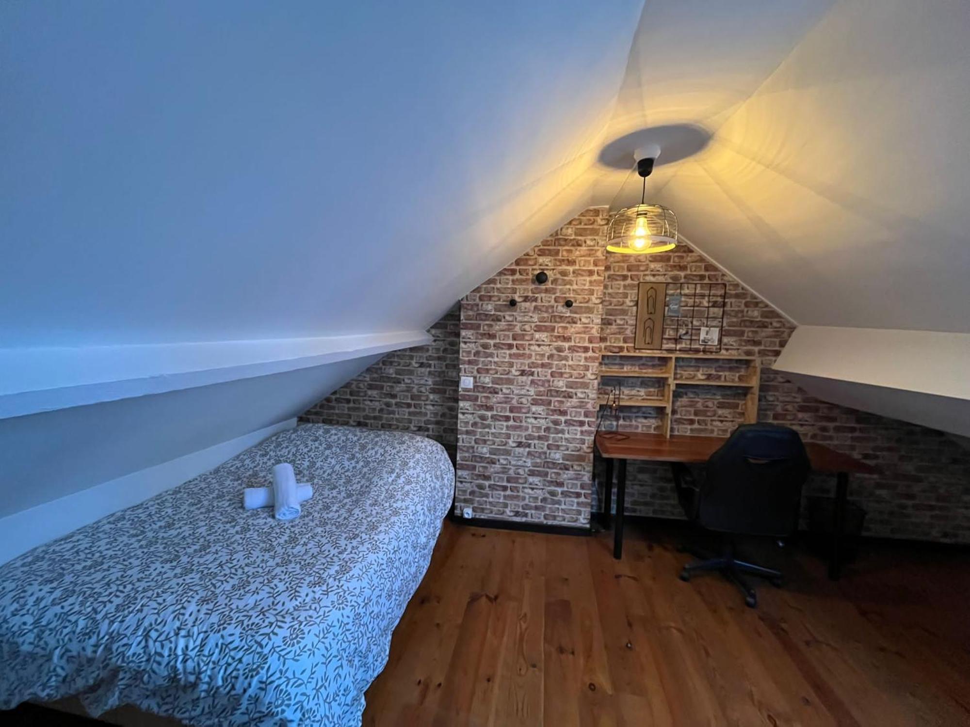 Gite Le Charme Citadin 55 M² Avec Exterieur Valenciennes Ngoại thất bức ảnh